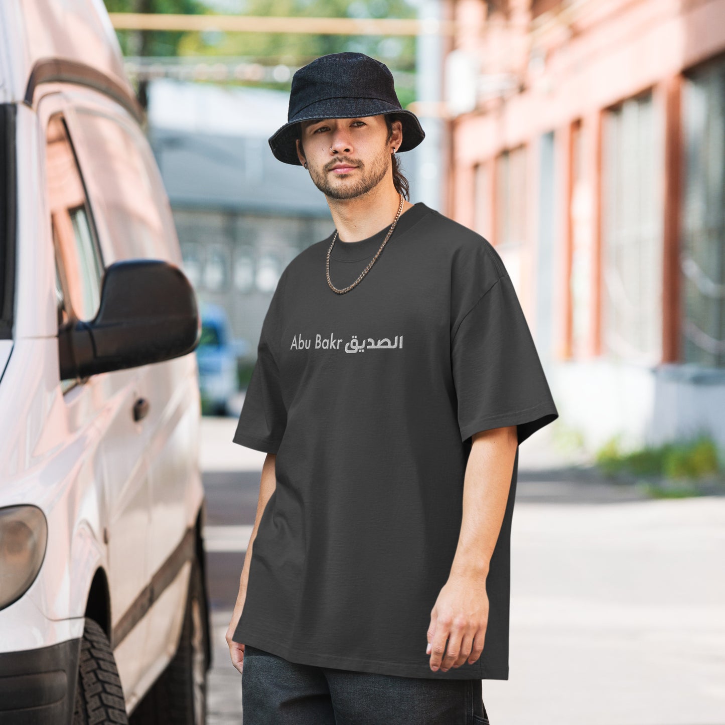 T-shirt Abu Bakr Assedik oversize brodé